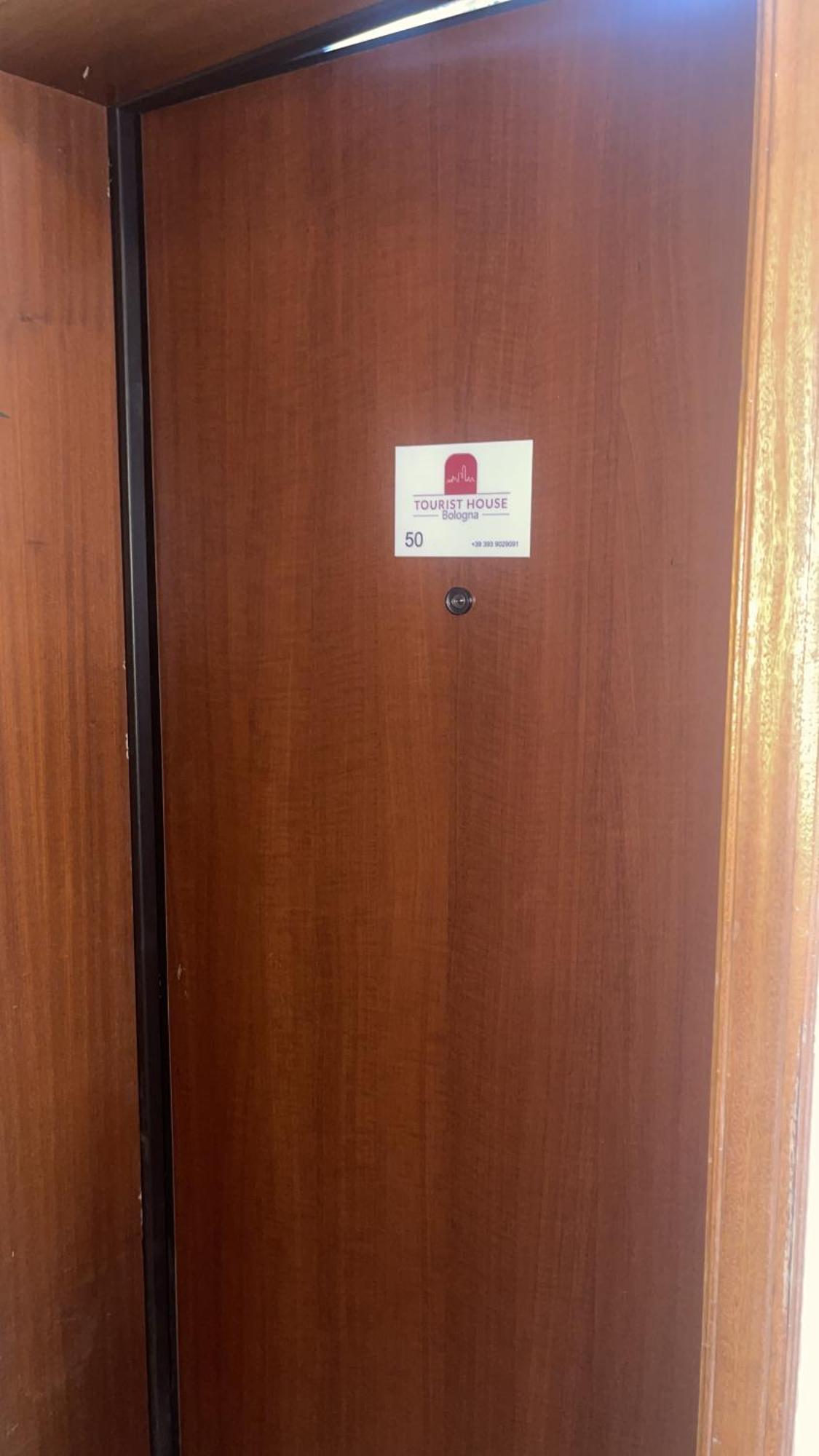 50 Tourist House Bologna - Pratello - Self Check-In Daire Dış mekan fotoğraf